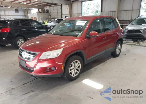 2011 Volkswagen Tiguan S z USA, uszkodzony, nr VIN WVGAV7AX4BW001335